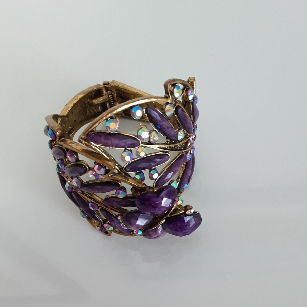 Stunning Sparkly Faux Amethyst Bracelet Antique Gold Tone Finish